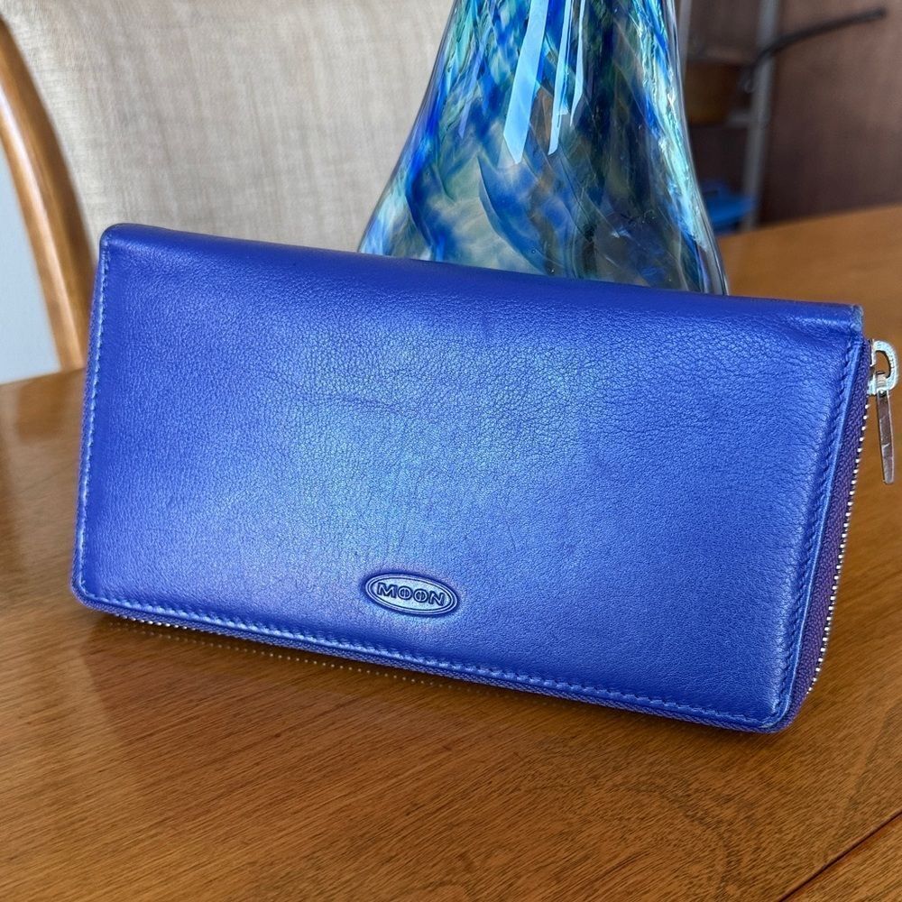 MOON leather wallet